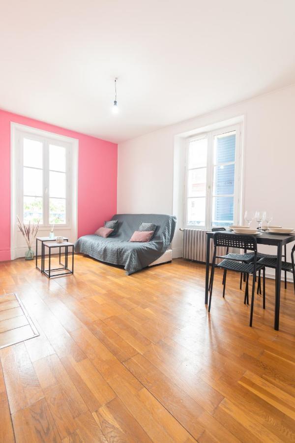 L'Emeraude, Proche Gare De Melun Apartment Luaran gambar